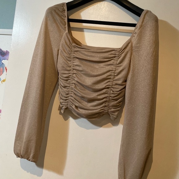 Bcbgeneration Women's Ruched Long Sleeve Crop Top with Square Neck NWT - Picture 3 of 9